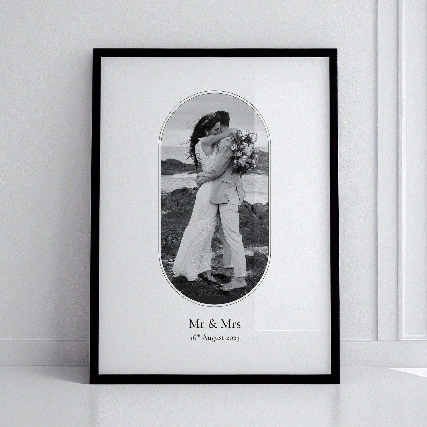 Personalised wedding photo frame, ideal for couples who just got married, wedding souvenir, couple gift, anniversary gift art, fiancé gift idea, wedding anniversary, first anniversary gift, engagement gift, Mr & Mrs Gift, Marriage